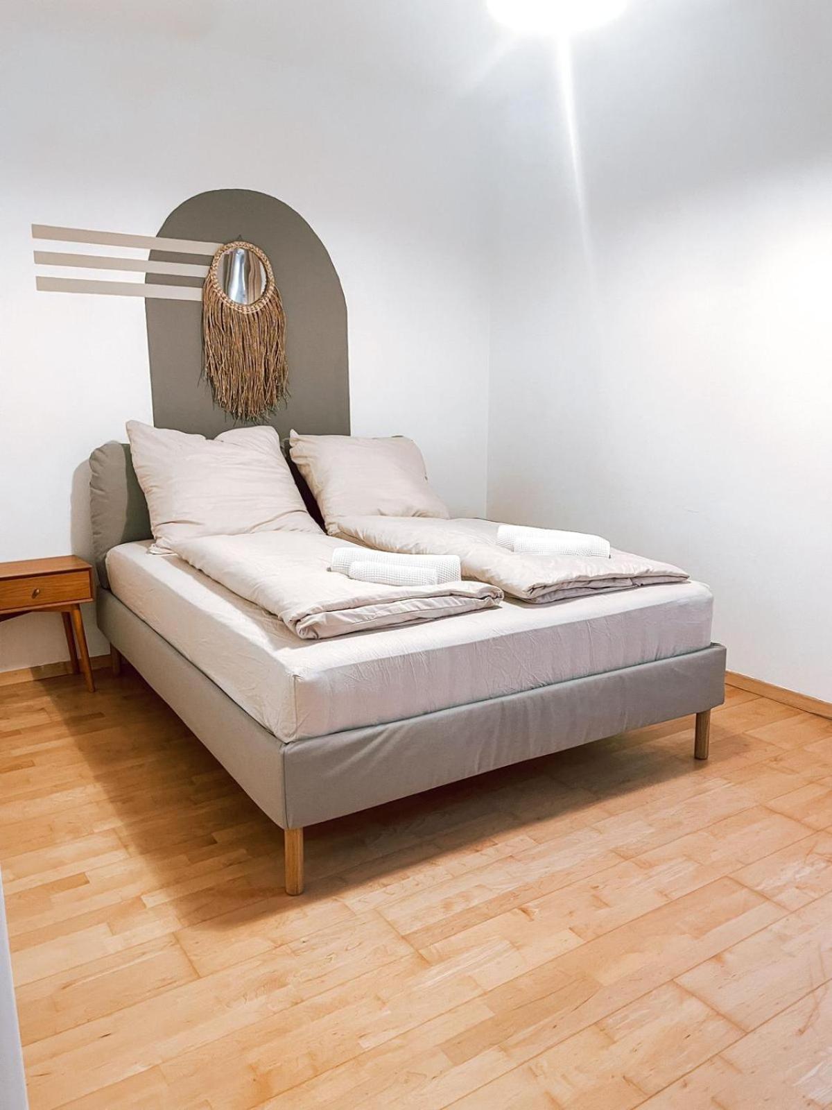 Zentrales Apartment Naehe Schoenbrunn - 5 Pers Bécs Kültér fotó